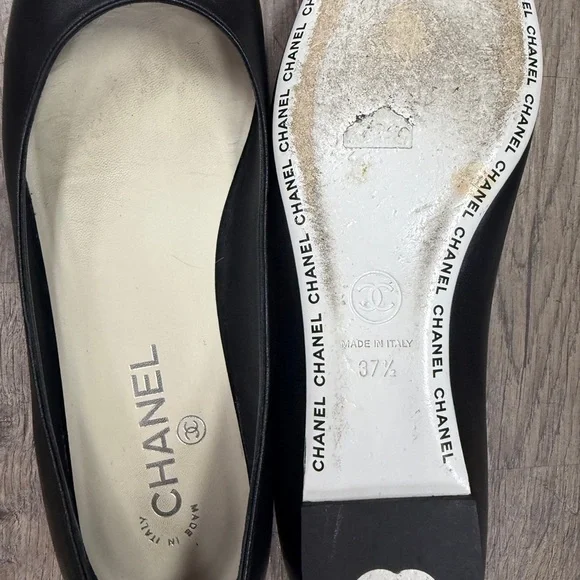 Chanel Black Leather Flats Size 37.5 - Picture 3 of 4